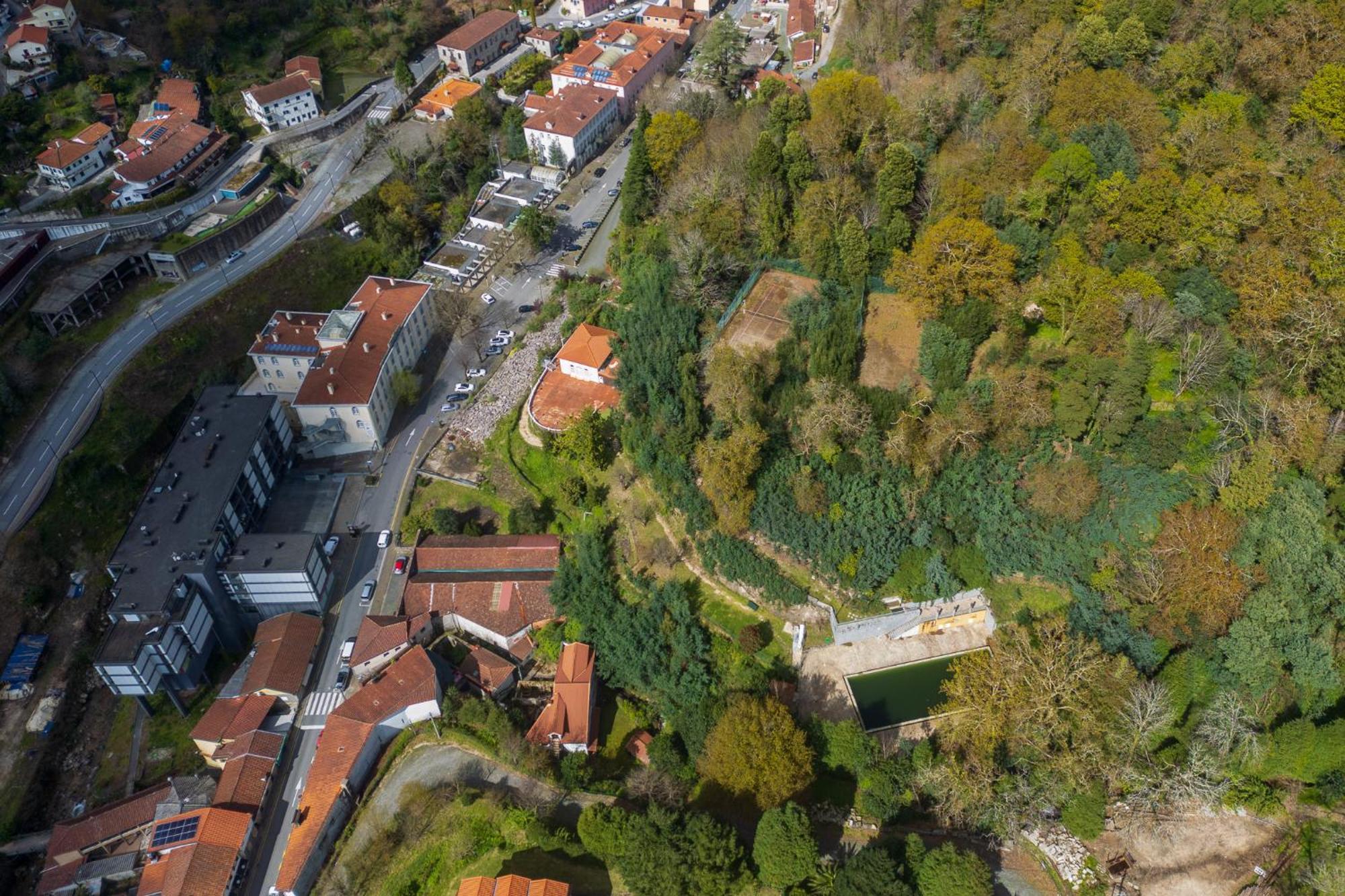 Hotel Apartamentos Geres Ribeiro Exteriör bild