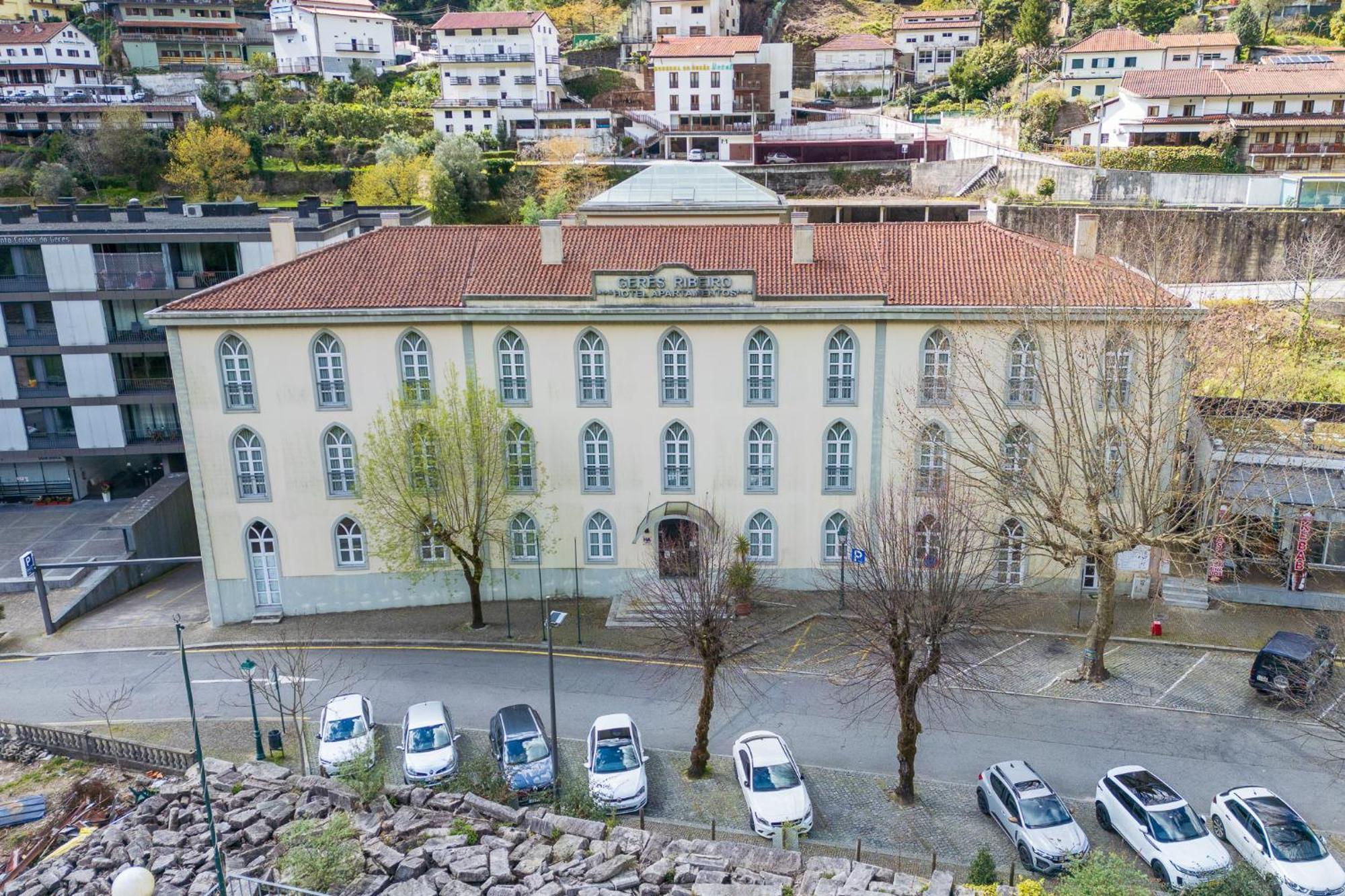 Hotel Apartamentos Geres Ribeiro Exteriör bild