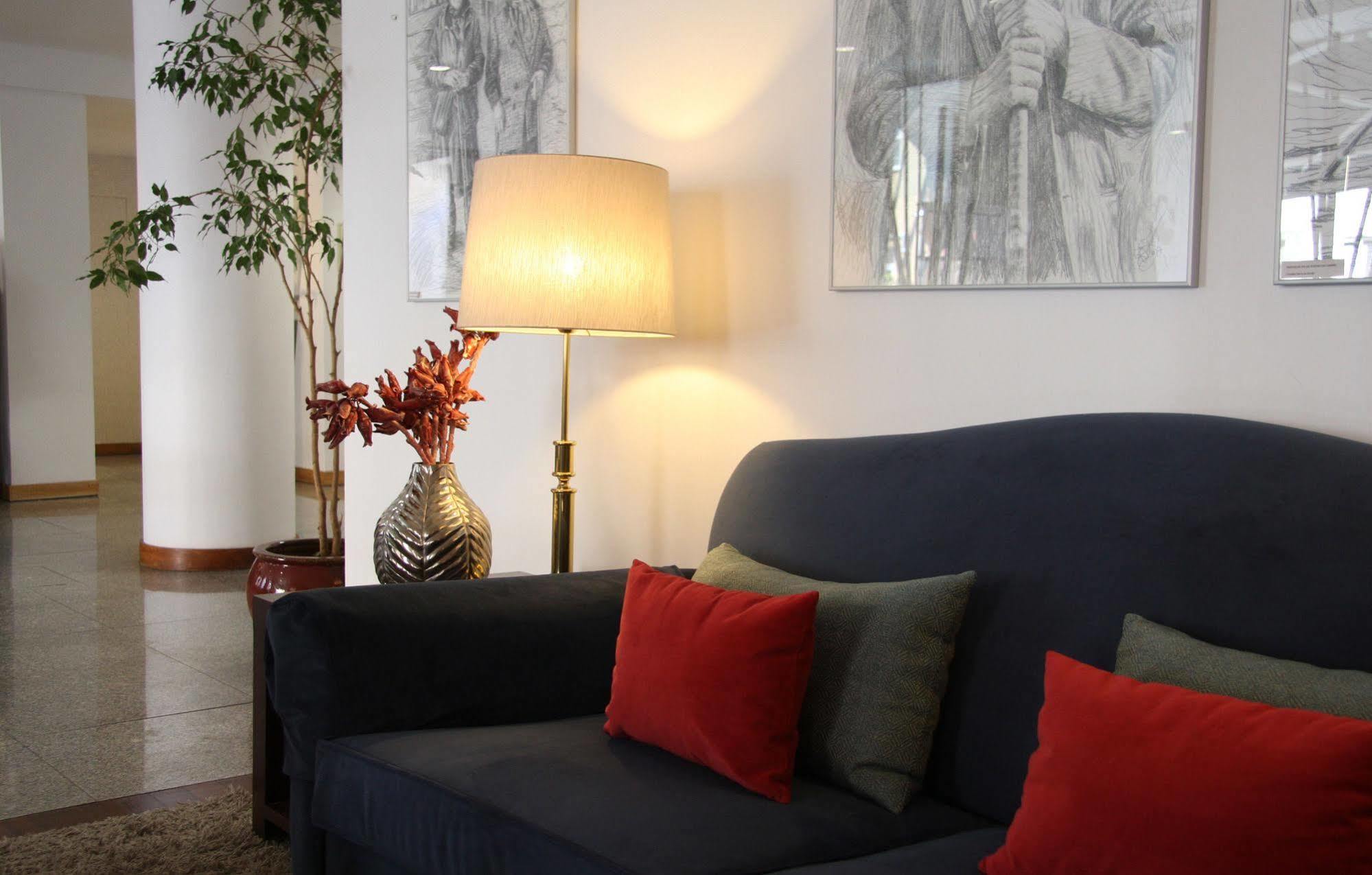 Hotel Apartamentos Geres Ribeiro Exteriör bild